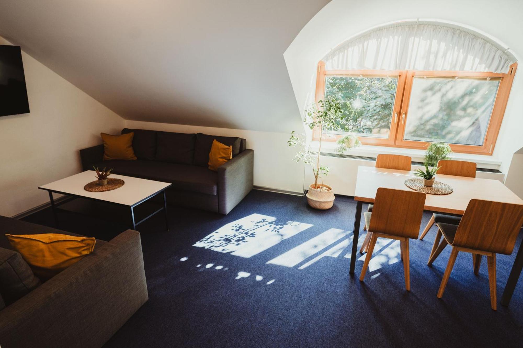 Hotel U Racka Ostrožská Nová Ves Buitenkant foto