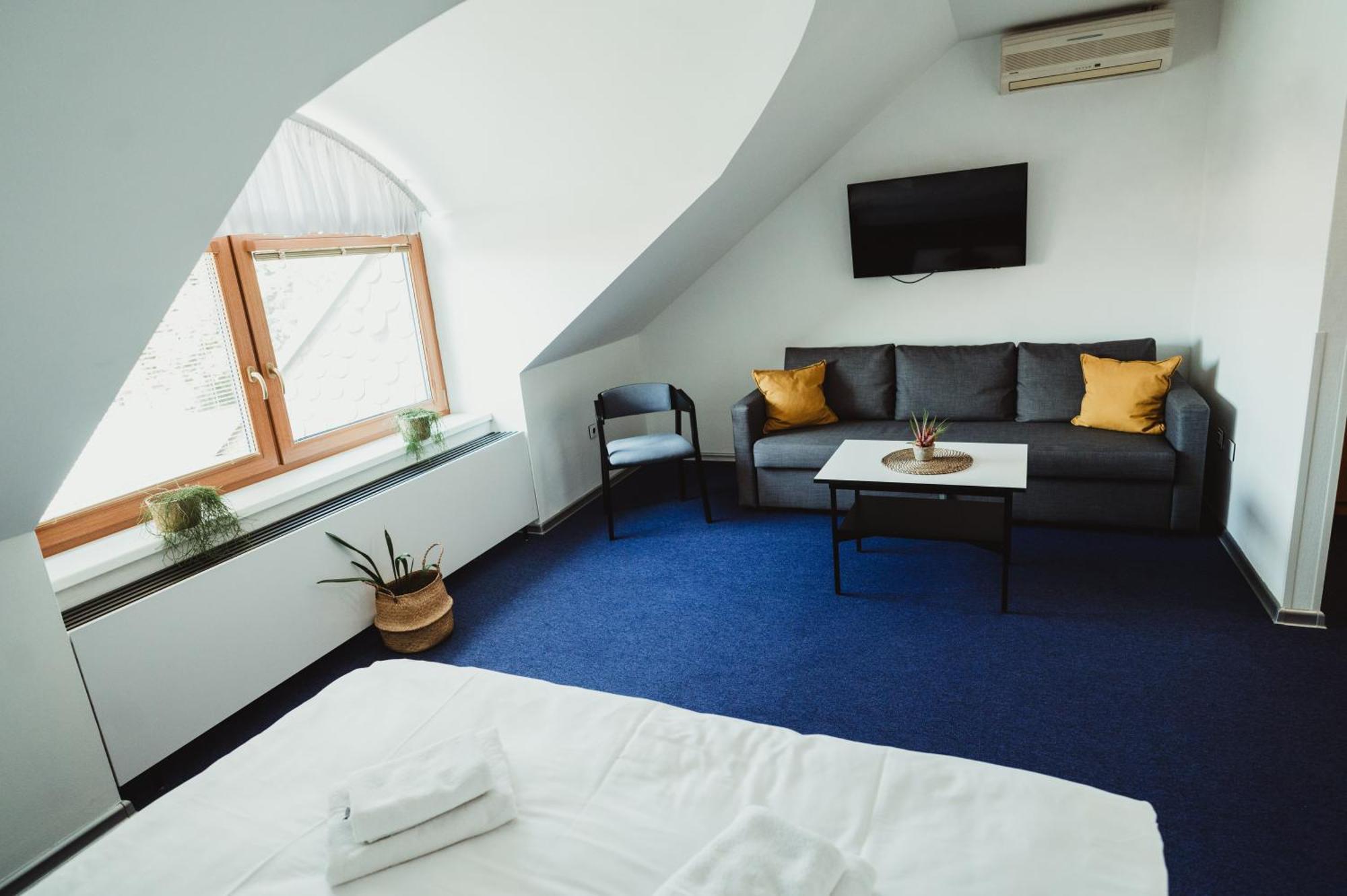 Hotel U Racka Ostrožská Nová Ves Buitenkant foto